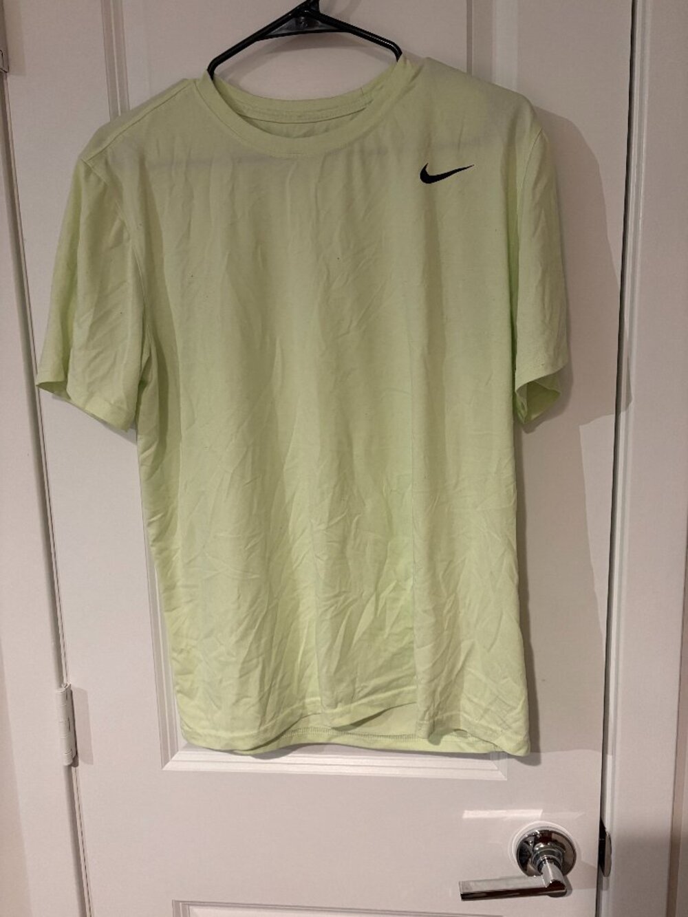 Men's The Nike Tee Dri-Fit Short Sleeved T-Shirt Size Large